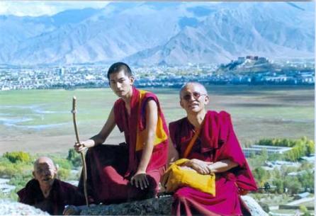 Conferință publică la Iași “Dialog intercultural: Gonsar Rinpoche despre buddhism și Tibet”